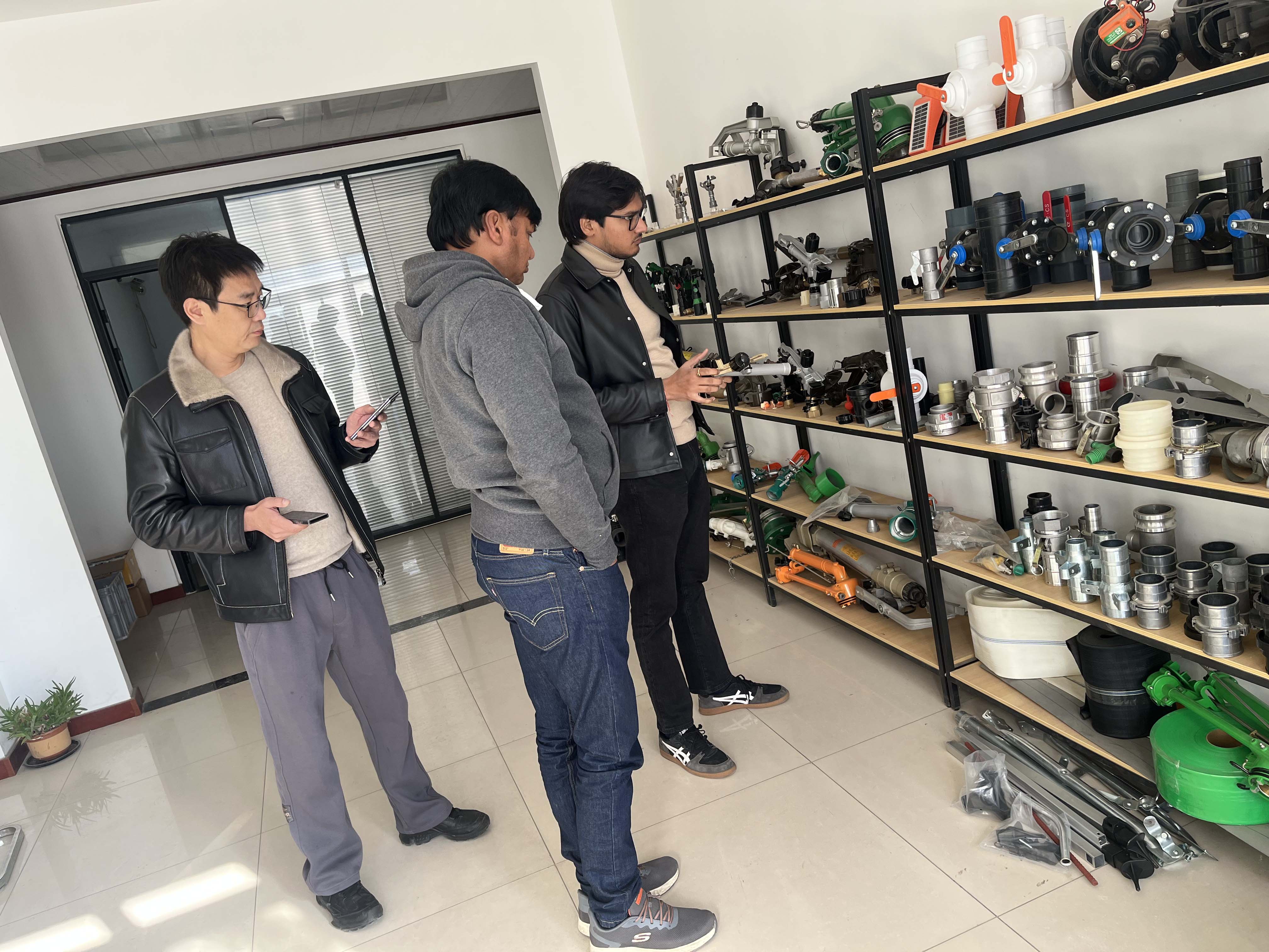 和平NS40 涡轮喷枪获客户青睐 洽谈批量合作